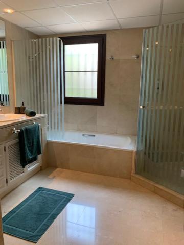 Beach And Golf Resort La Perla Miguel Adults Only Marbella Eksteriør bilde